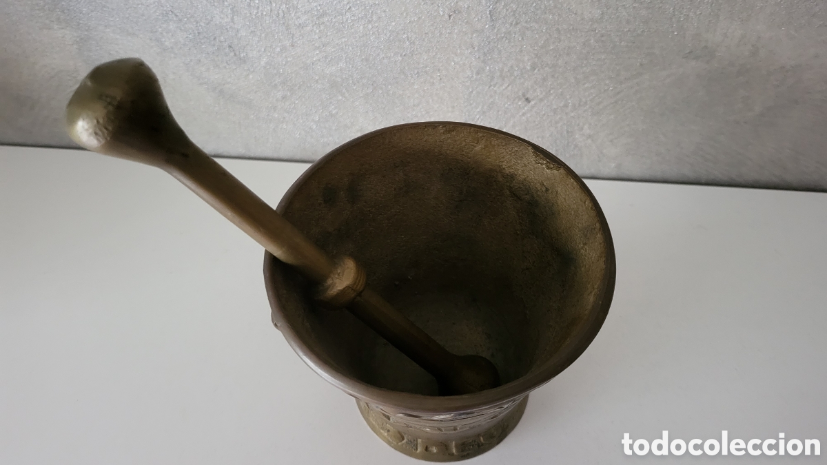 Antig&uuml;edades: ANTIGUO ALMIREZ O MORTERO DE BRONCE CON MANO - Foto 4