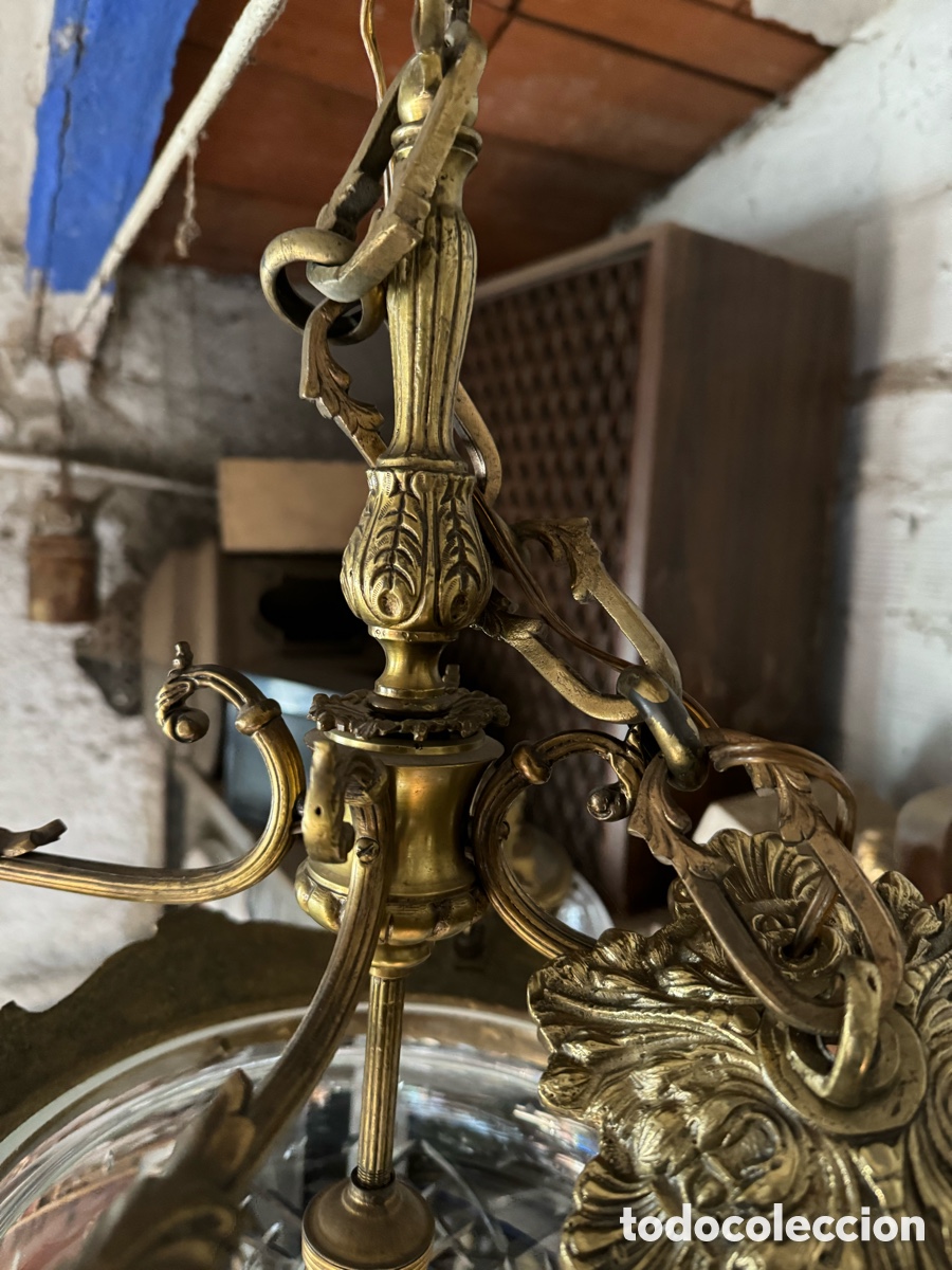 Antig&uuml;edades: L&aacute;mpara de techo en bronce - Foto 3