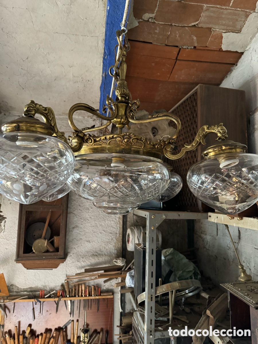 Antig&uuml;edades: L&aacute;mpara de techo en bronce - Foto 7