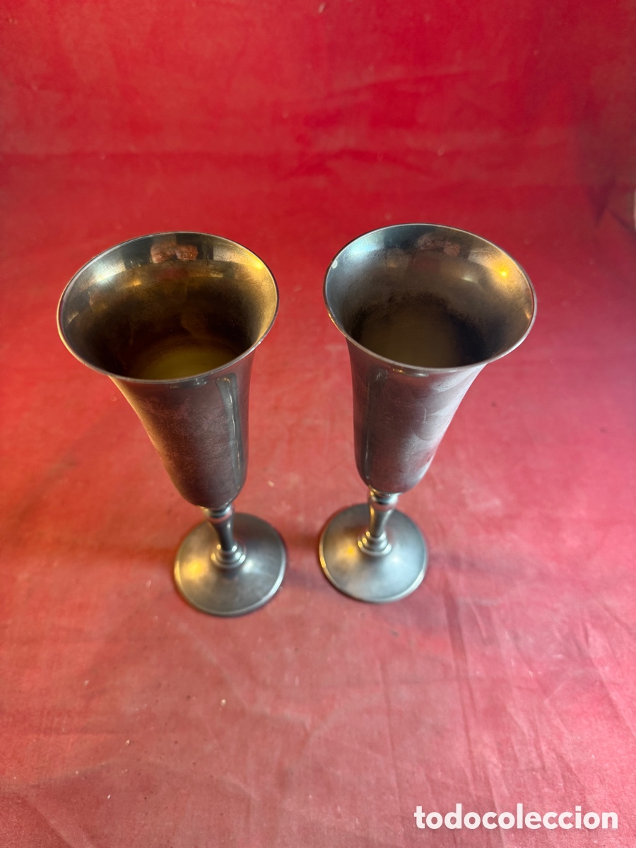 Antig&uuml;edades: Pareja de copas de metal plateado - Foto 2