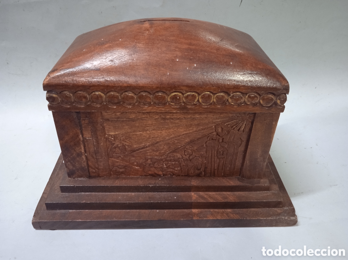 Antig&uuml;edades: Limosnera hucha de madera Shepherds Way - Foto 1