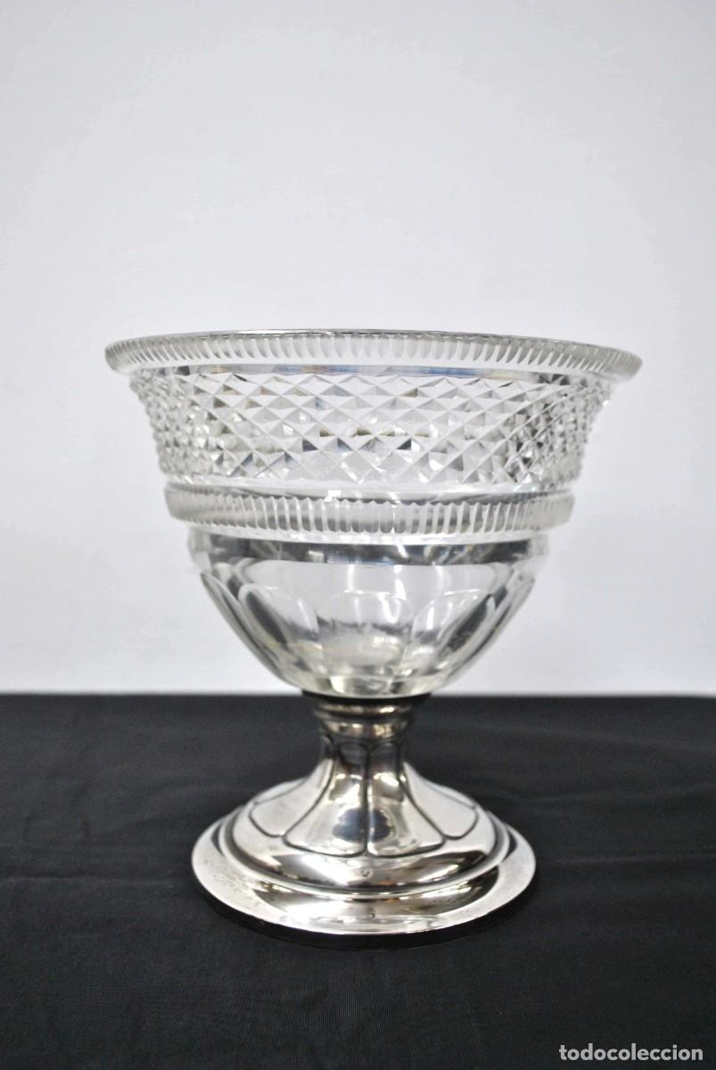 Antig&uuml;edades: COPA DE CRISTAL TALLADO Y BASE PLATA - Foto 1
