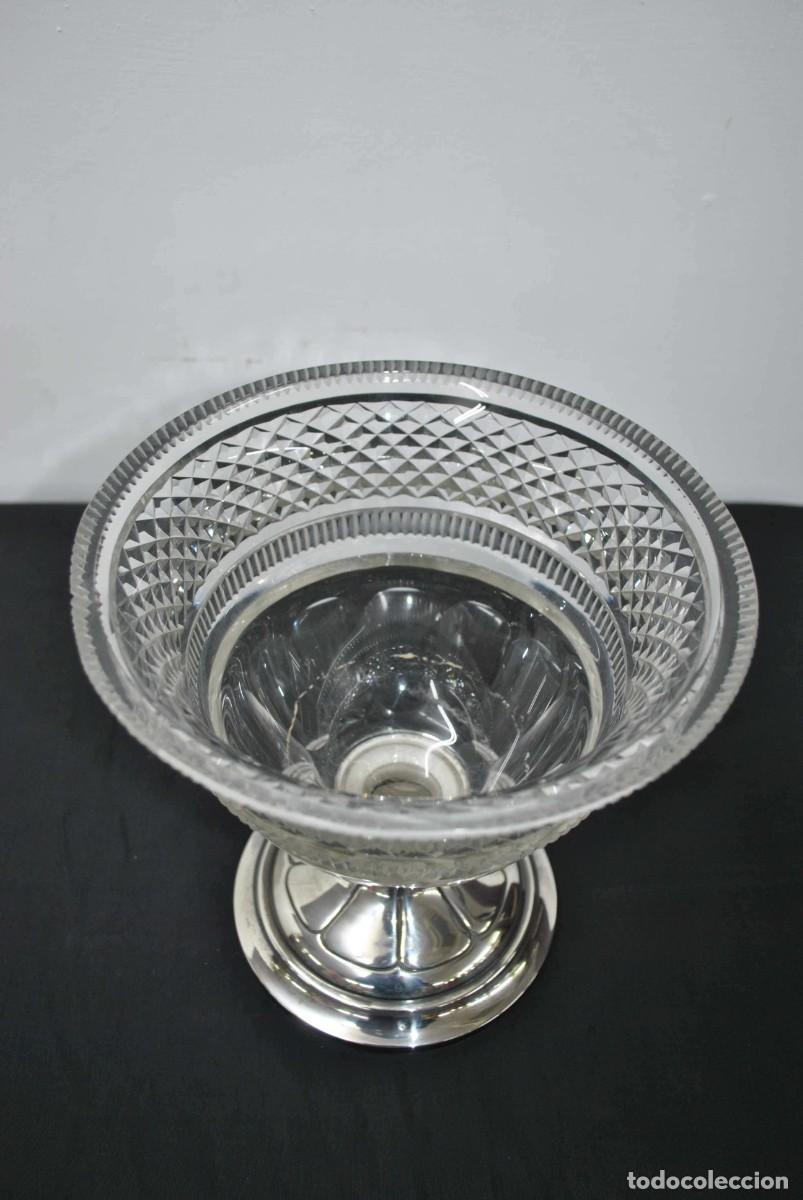 Antig&uuml;edades: COPA DE CRISTAL TALLADO Y BASE PLATA - Foto 2