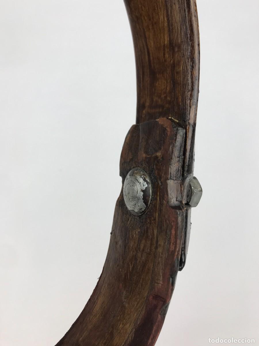 Antig&uuml;edades: Antiguo cencerro con collar de madera - Foto 5