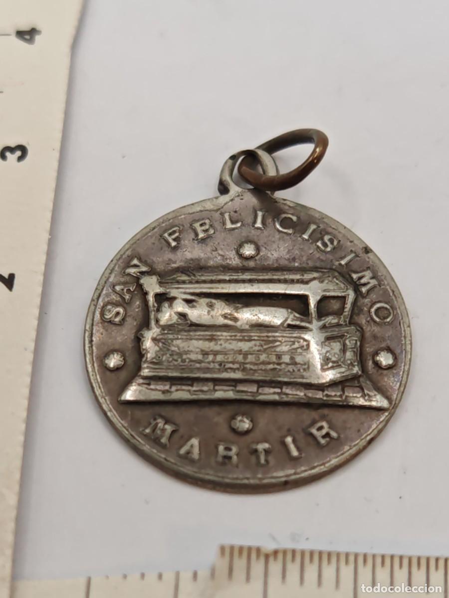 Antig&uuml;edades: Medalla de San felic&iacute;simo m&aacute;rtir - Foto 1