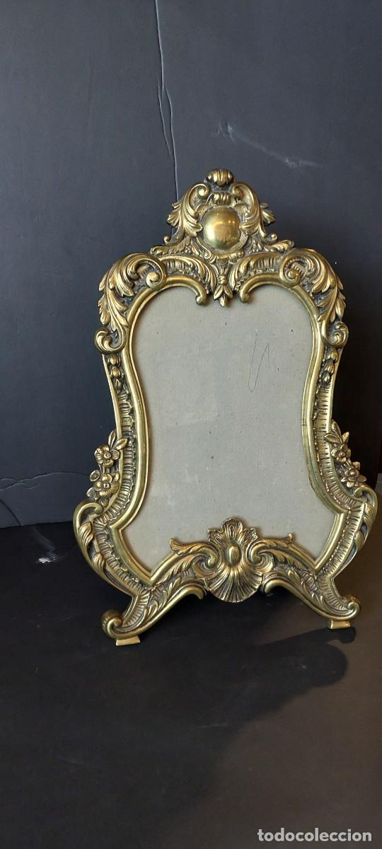 Antig&uuml;edades: Marco de sobremesa de bronce - Foto 2