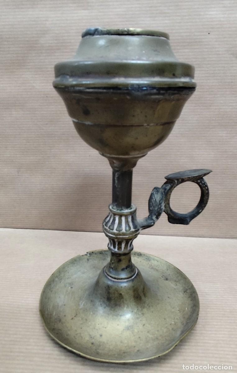 Antig&uuml;edades: ANTIGUO CANDIL DE BRONCE - Foto 2