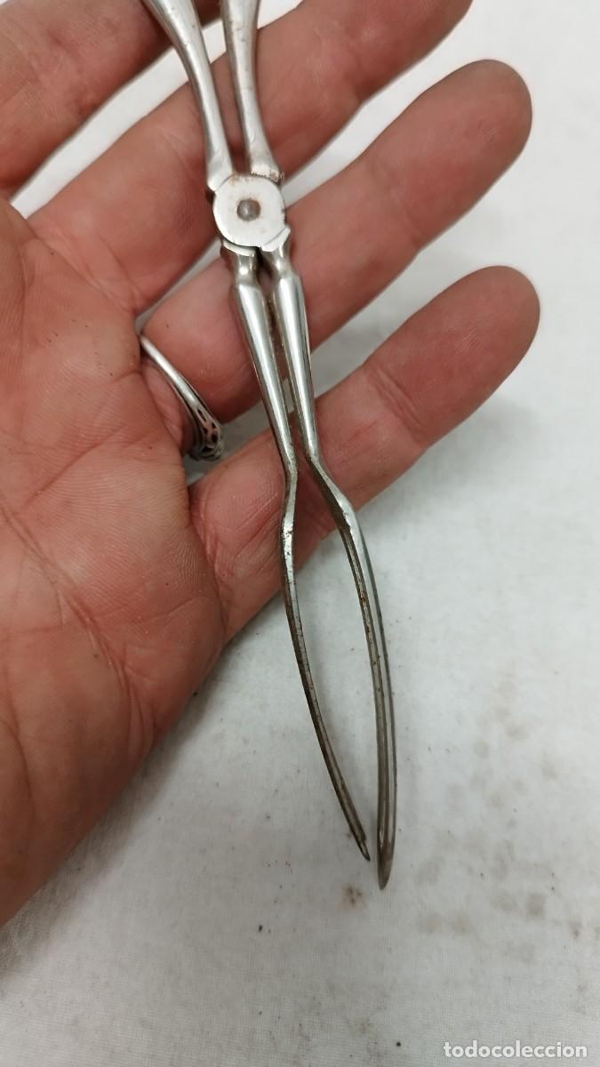 Antig&uuml;edades: Antiguas pinzas para servir - Foto 3