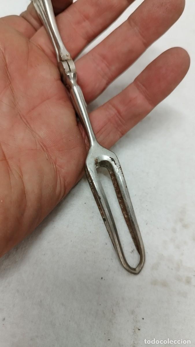 Antig&uuml;edades: Antiguas pinzas para servir - Foto 4