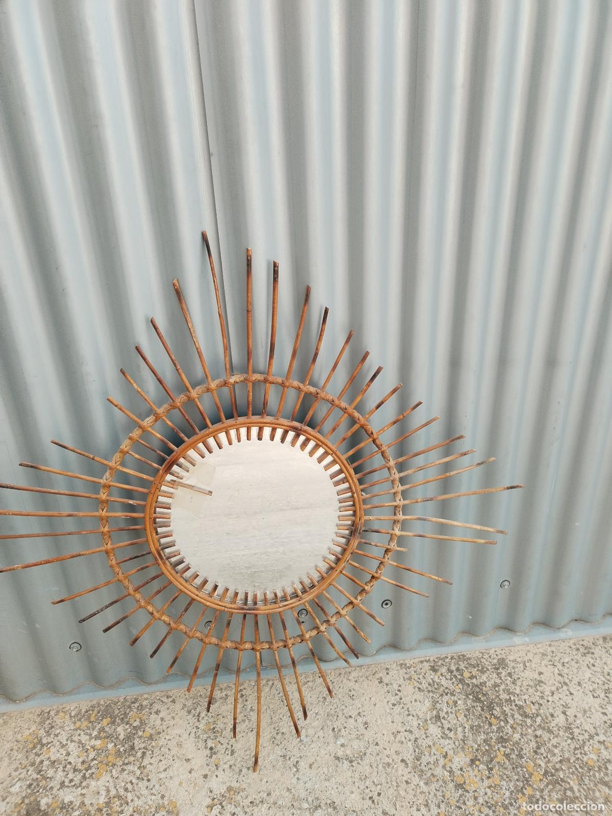 Antig&uuml;edades: antiguo espejo de sol de mimbre - Foto 2