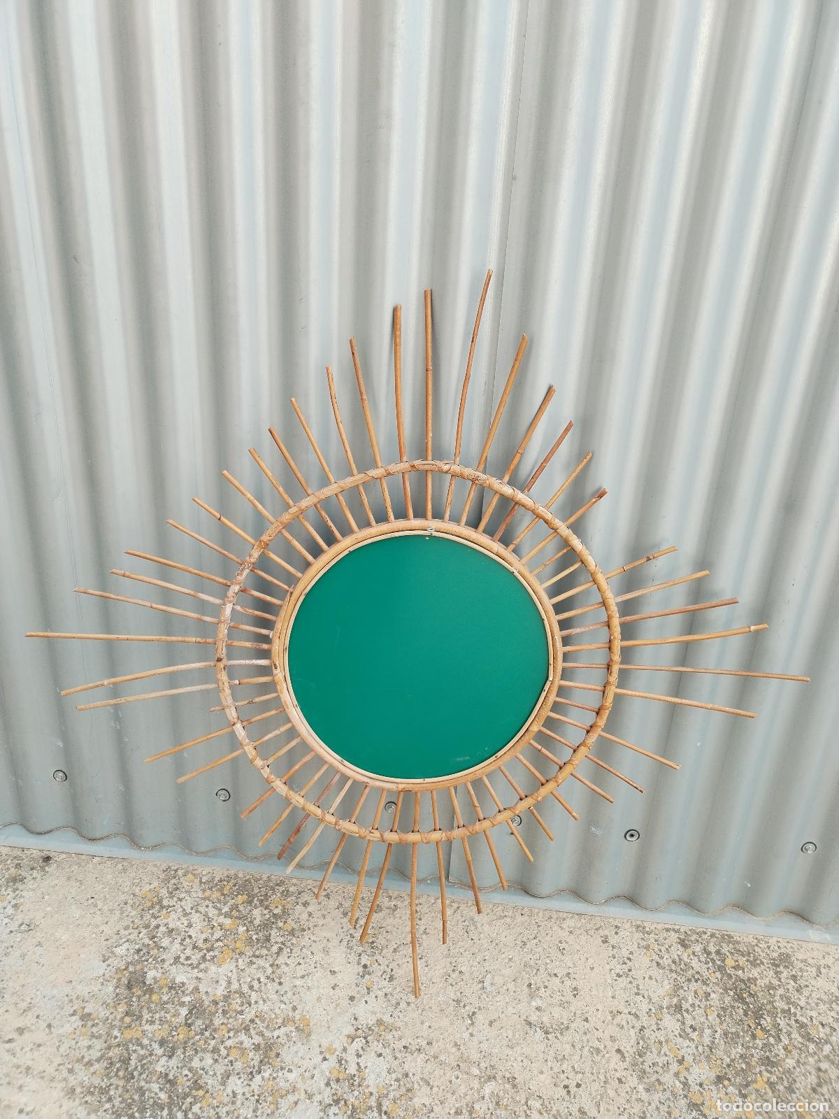 Antig&uuml;edades: antiguo espejo de sol de mimbre - Foto 3