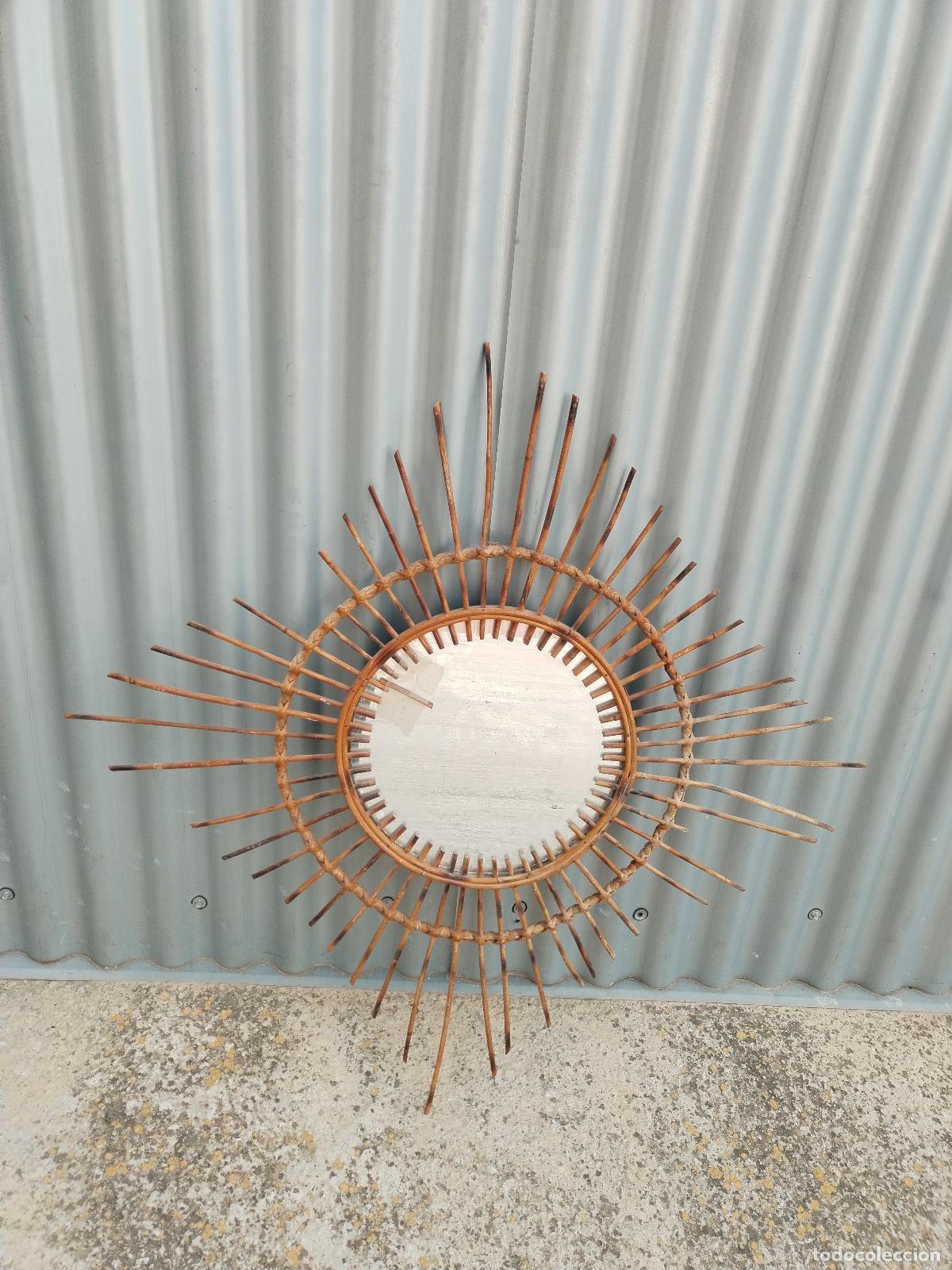Antig&uuml;edades: antiguo espejo de sol de mimbre - Foto 1