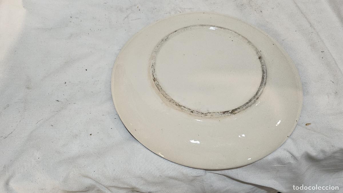 Antig&uuml;edades: plato de ceramica vitange - Foto 2