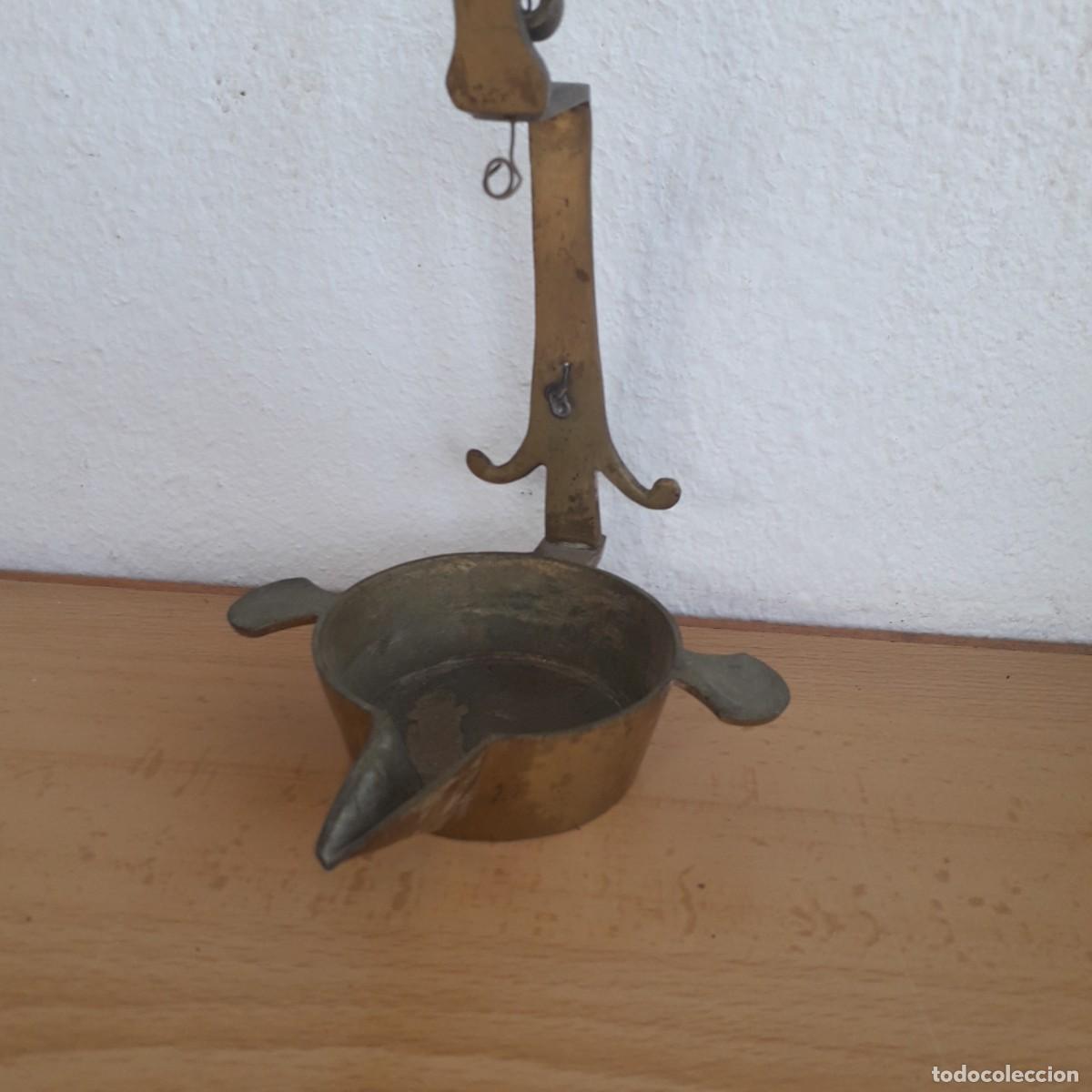 Antig&uuml;edades: CANDIL ANTIGUO DE BRONCE - Foto 2
