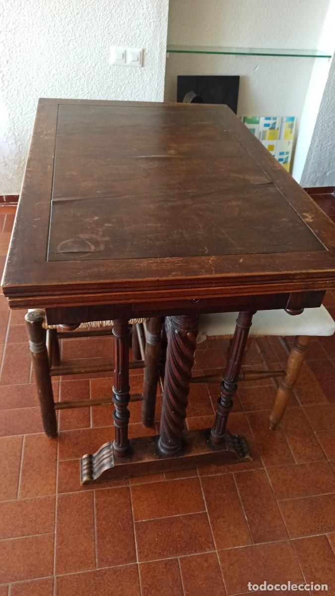 Antig&uuml;edades: Mesa Extensible Patas talladas - Foto 1