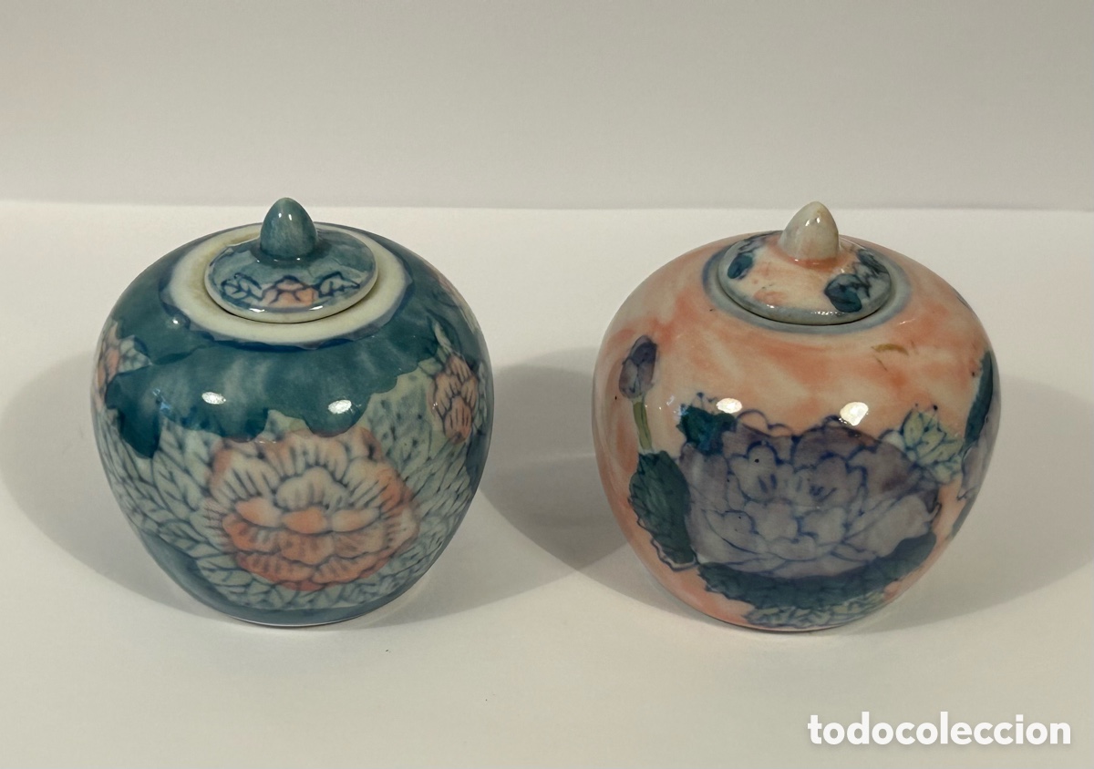 Antig&uuml;edades: 2 MINI T&Iacute;BOR DE PORCELANA. DECORACI&Oacute;N