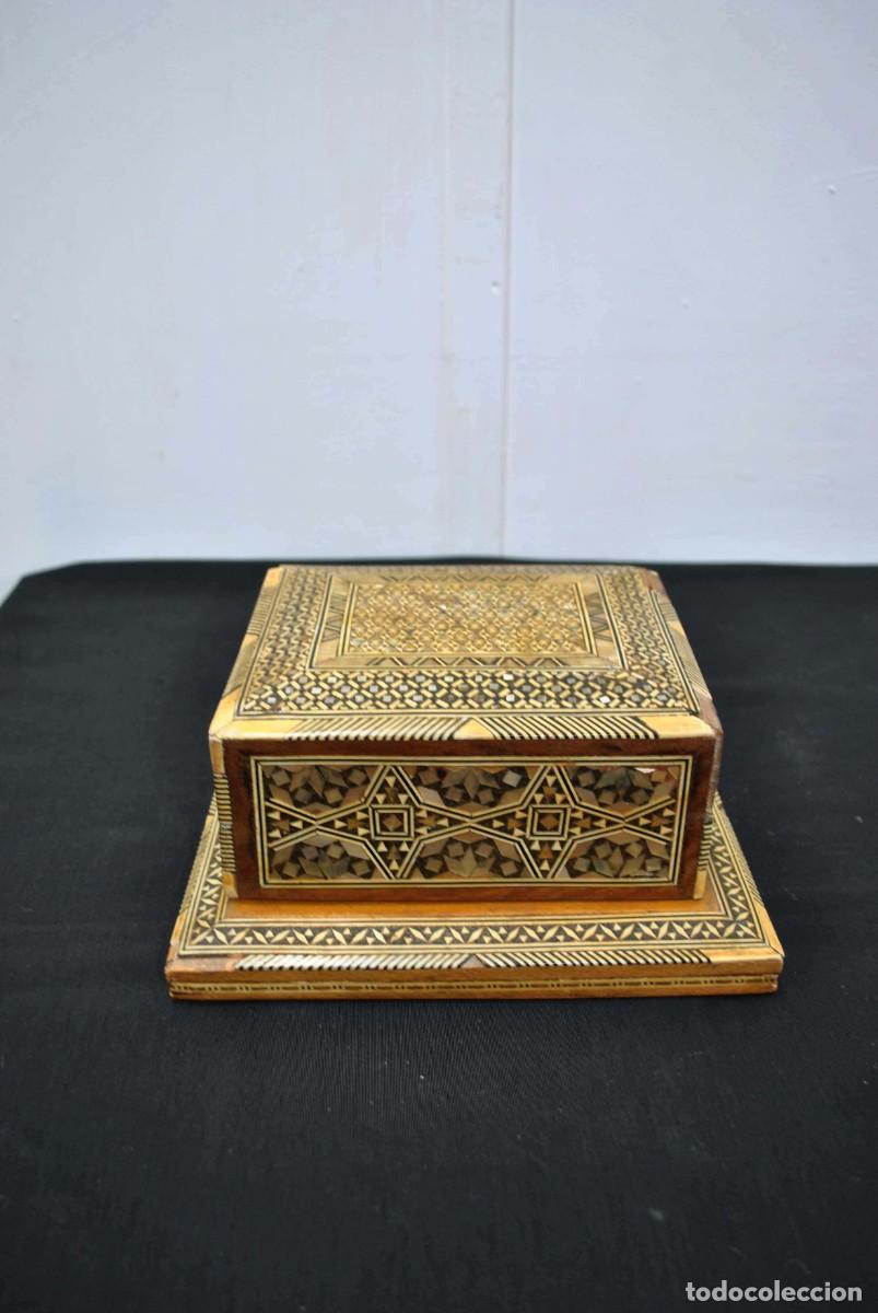 Antig&uuml;edades: CAJA CIGARRERA MADERA Y N&Aacute;CAR - Foto 1