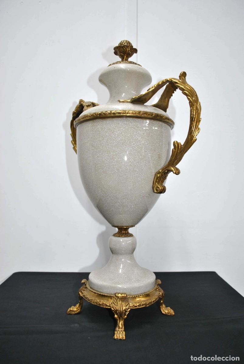 Antig&uuml;edades: JARR&Oacute;N DE CER&Aacute;MICA Y BRONCE DORADO - Foto 2