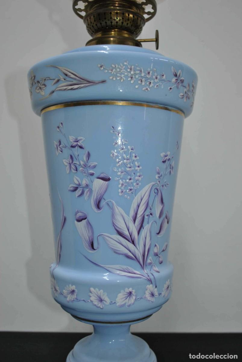 Antig&uuml;edades: QUINQU&Eacute; CRISTAL DE OPALINA AZUL - Foto 3