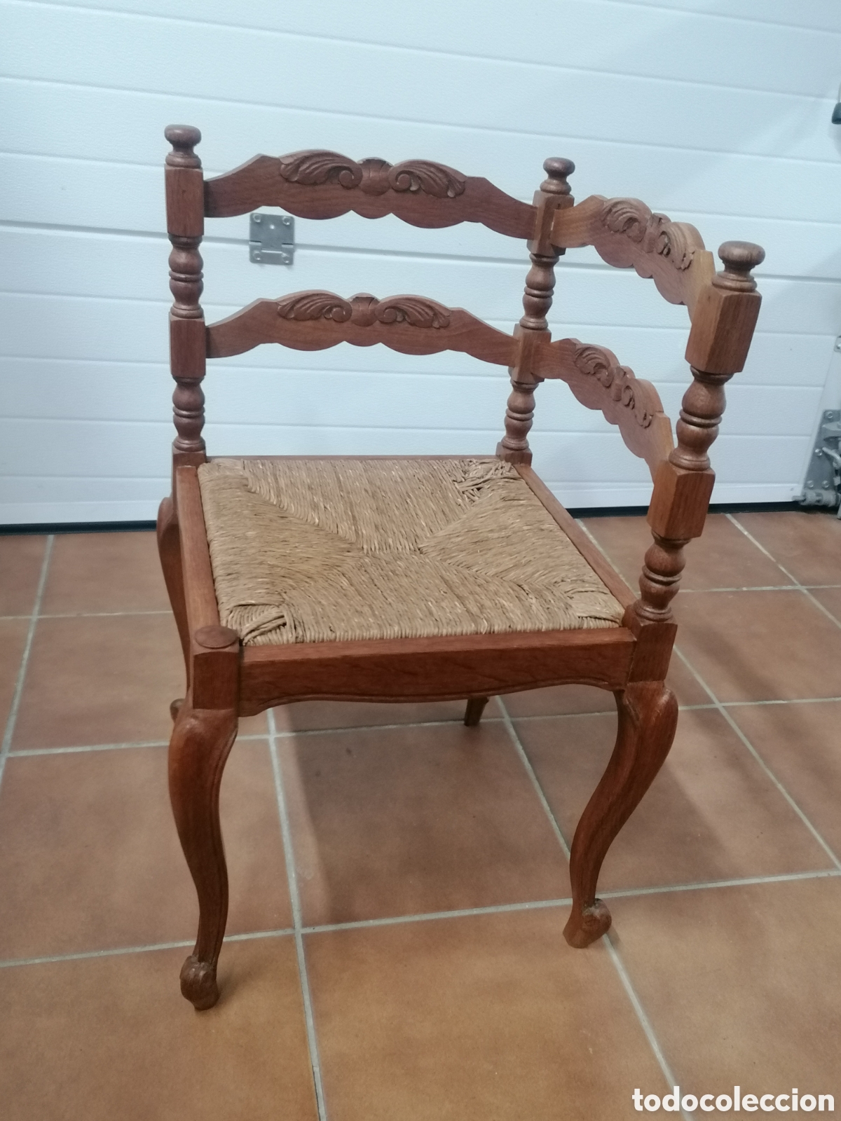 Antig&uuml;edades: Silla rinconera antigua - Foto 1