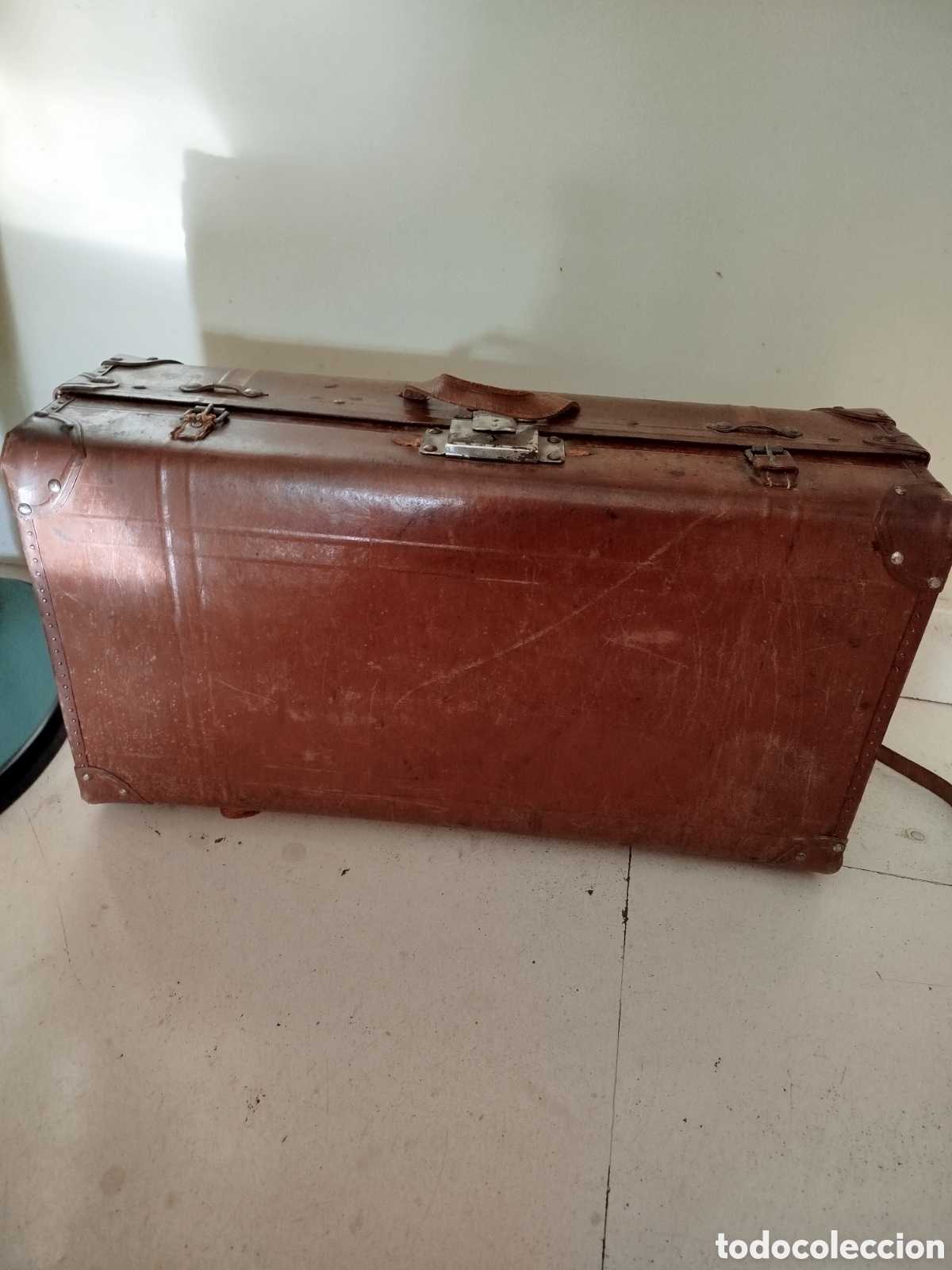 Antig&uuml;edades: Maleta antigua en piel. - Foto 2