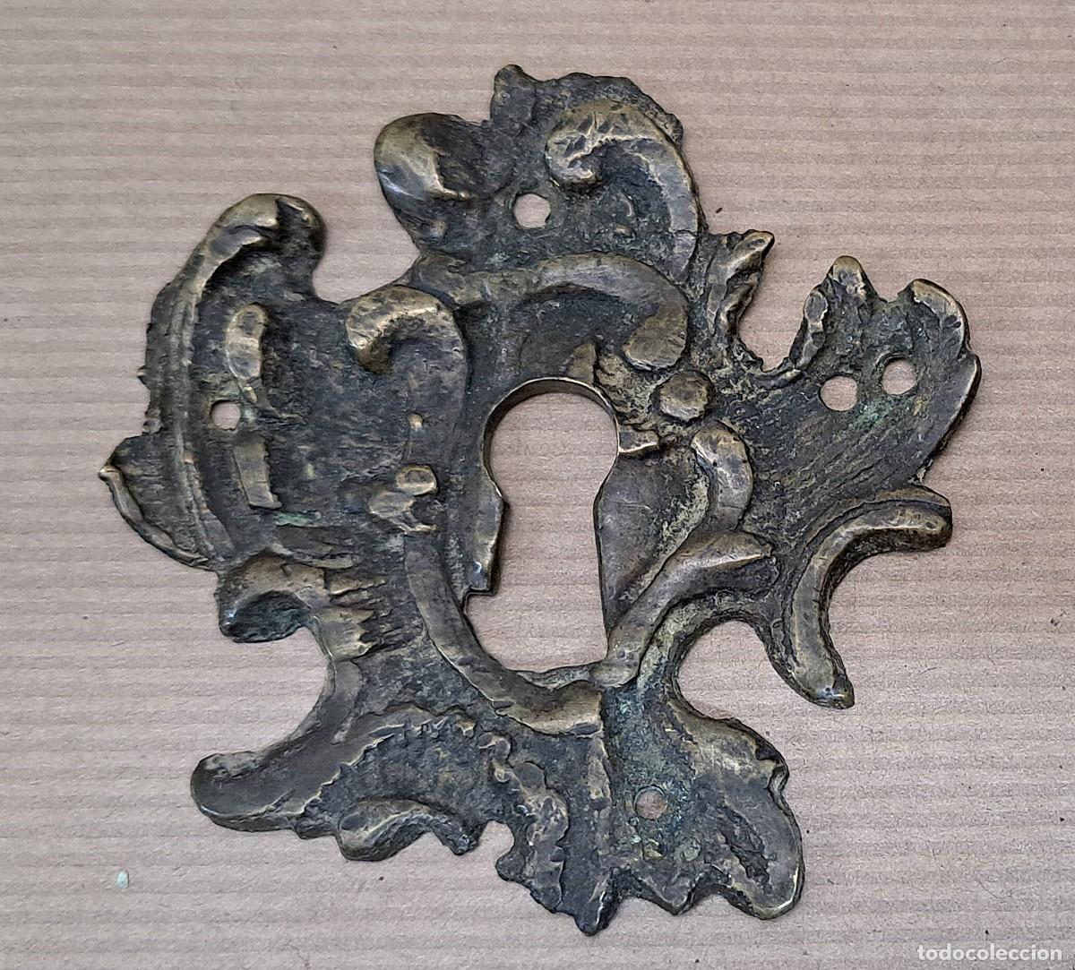 Antig&uuml;edades: Escudo boca llave de bronce, Luis XV - Foto 1