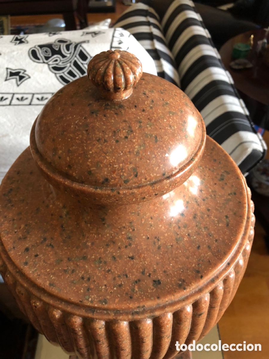 Antig&uuml;edades: 2 antiguos jarrones de resina - Foto 7