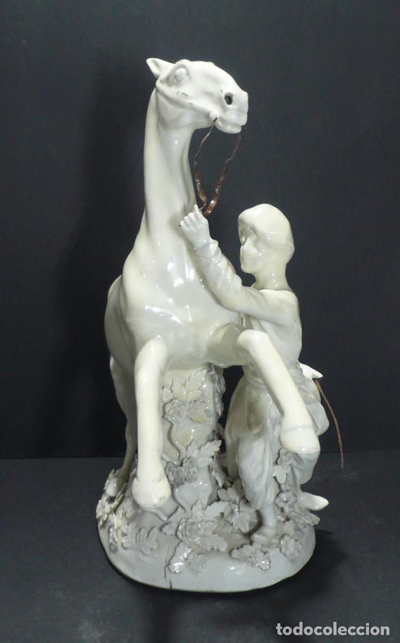 Antig&uuml;edades: ANTIGUO CABALLO EN PORCELANA - Foto 2