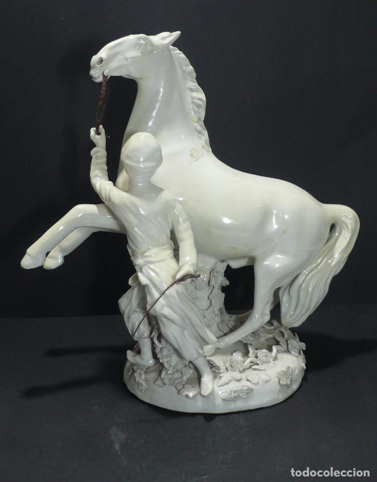 Antig&uuml;edades: ANTIGUO CABALLO EN PORCELANA - Foto 3