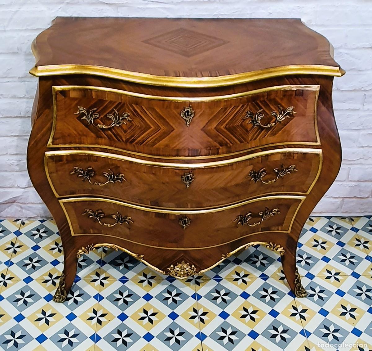 Antig&uuml;edades: C&oacute;moda antigua restaurada. - Foto 1