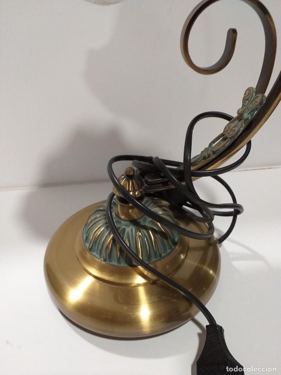 Antig&uuml;edades: L&Aacute;MPARA DE MESA BRONCEADA - Foto 2