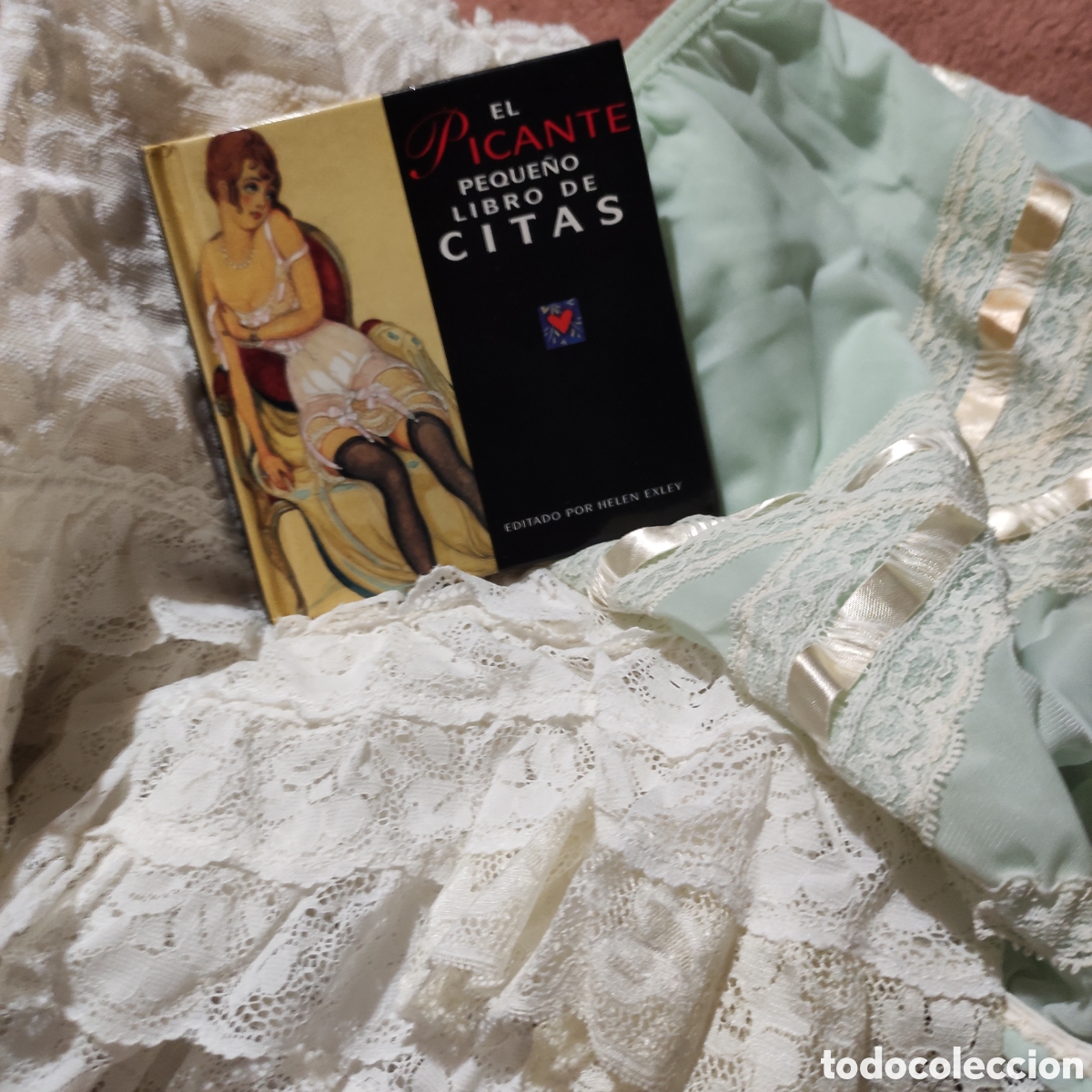 Antig&uuml;edades: Dos piezas de lencer&iacute;a de &eacute;poca de mujer - Foto 1