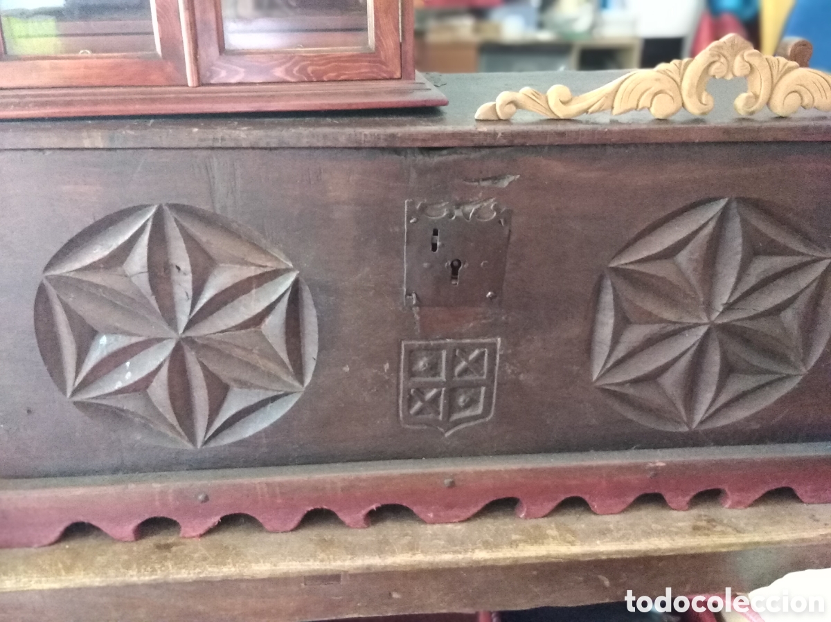 Antig&uuml;edades: BAUL TALLADO EN MADERA NOBLE - Foto 17