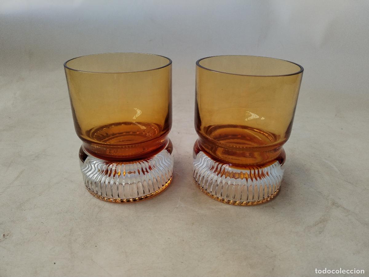 Antig&uuml;edades: 2 vasos whiskey color ambar - Foto 1