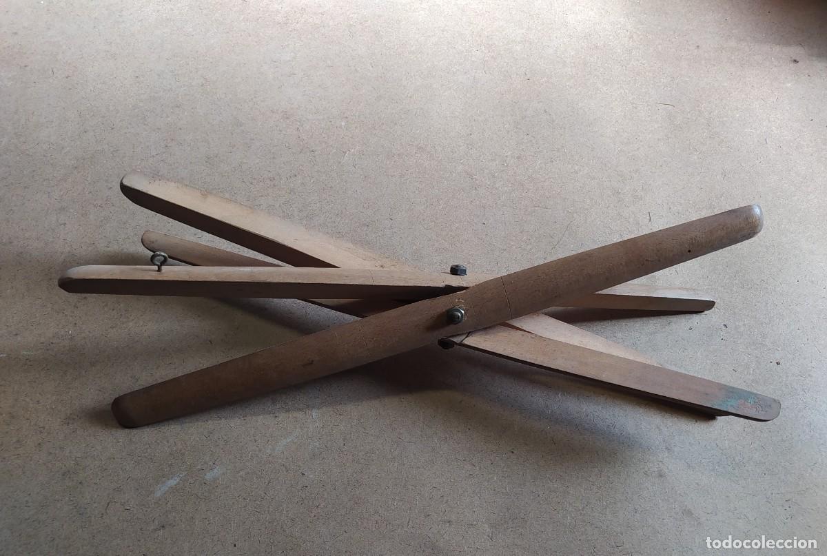 Antig&uuml;edades: Utensilio plegable de madera - Foto 3