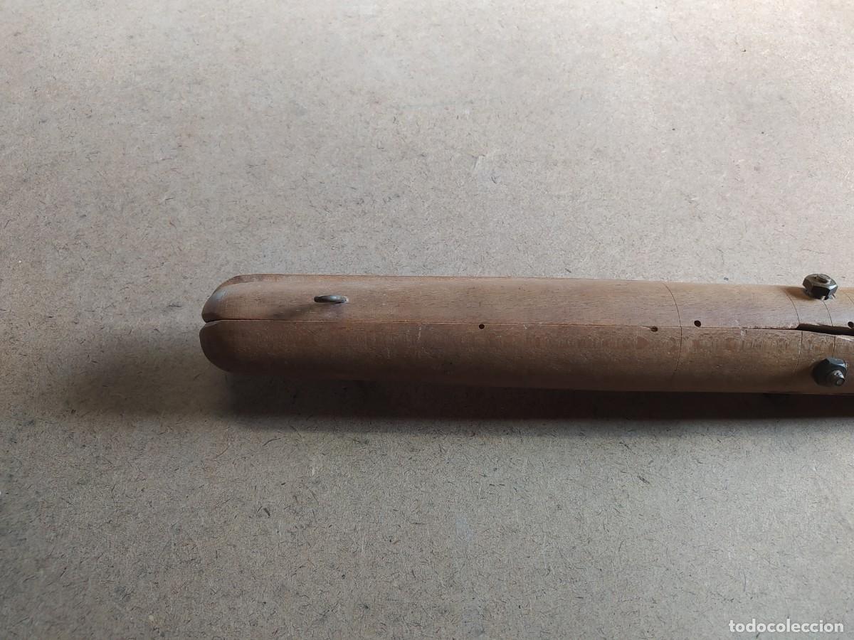 Antig&uuml;edades: Utensilio plegable de madera - Foto 5