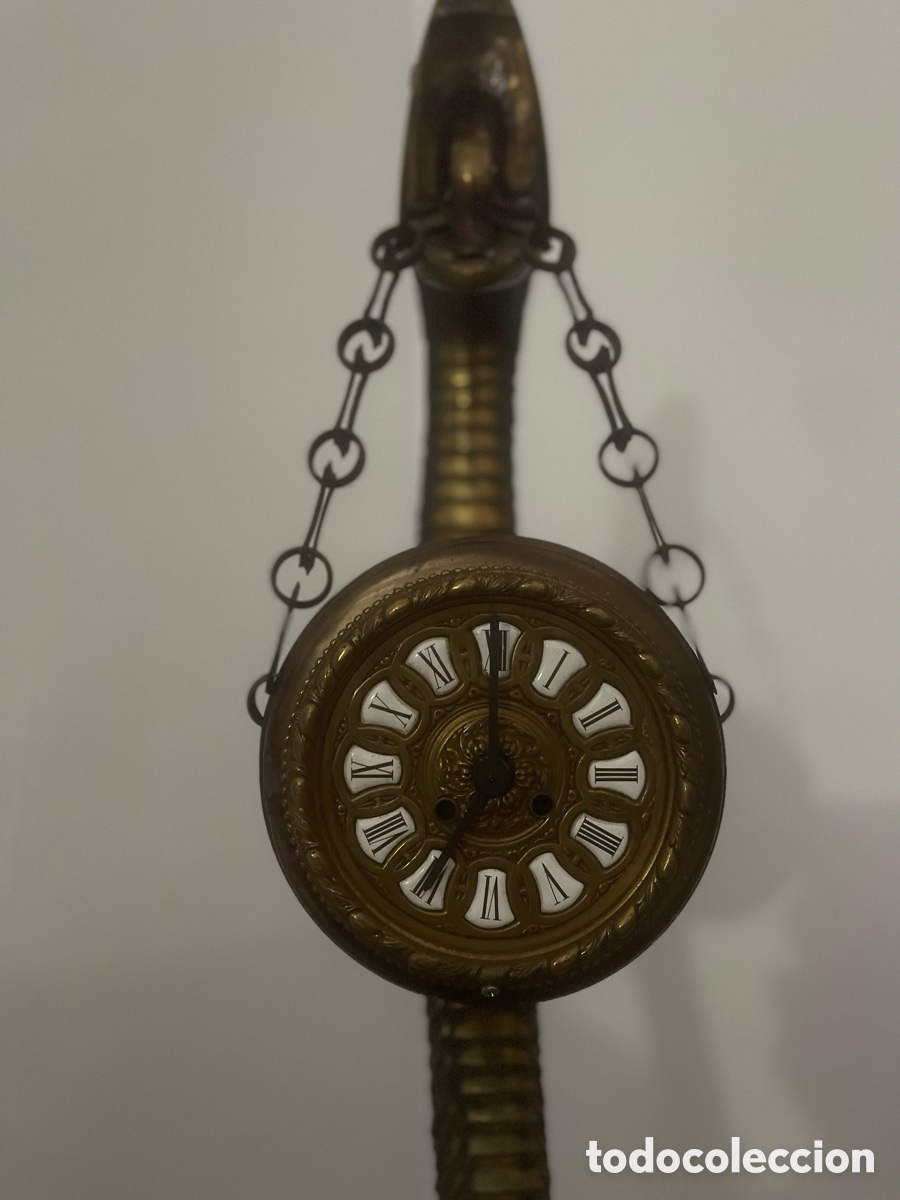 Antig&uuml;edades: Base reloj en forma de serpiente, material bronce - Foto 7