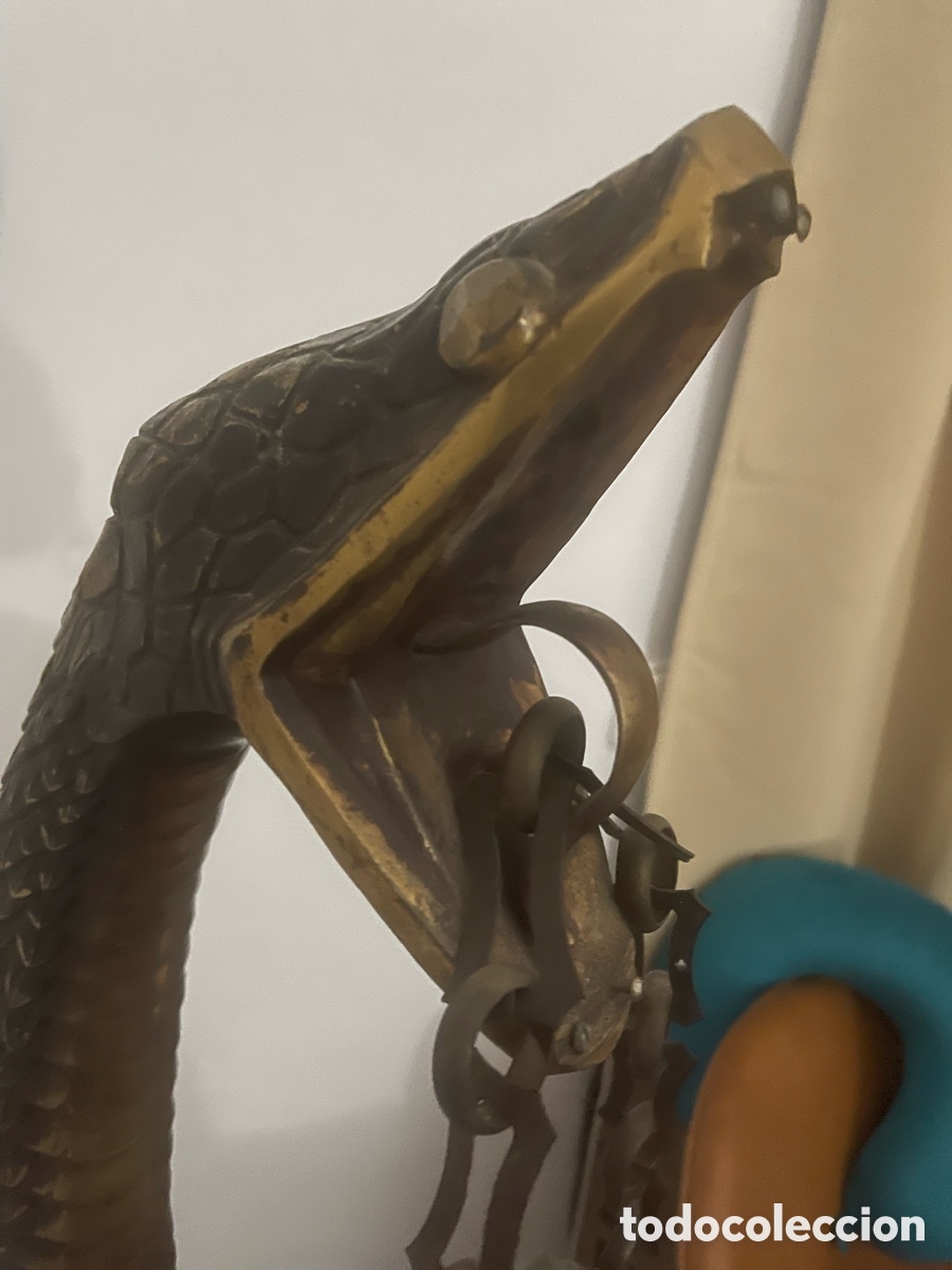 Antig&uuml;edades: Base reloj en forma de serpiente, material bronce - Foto 9