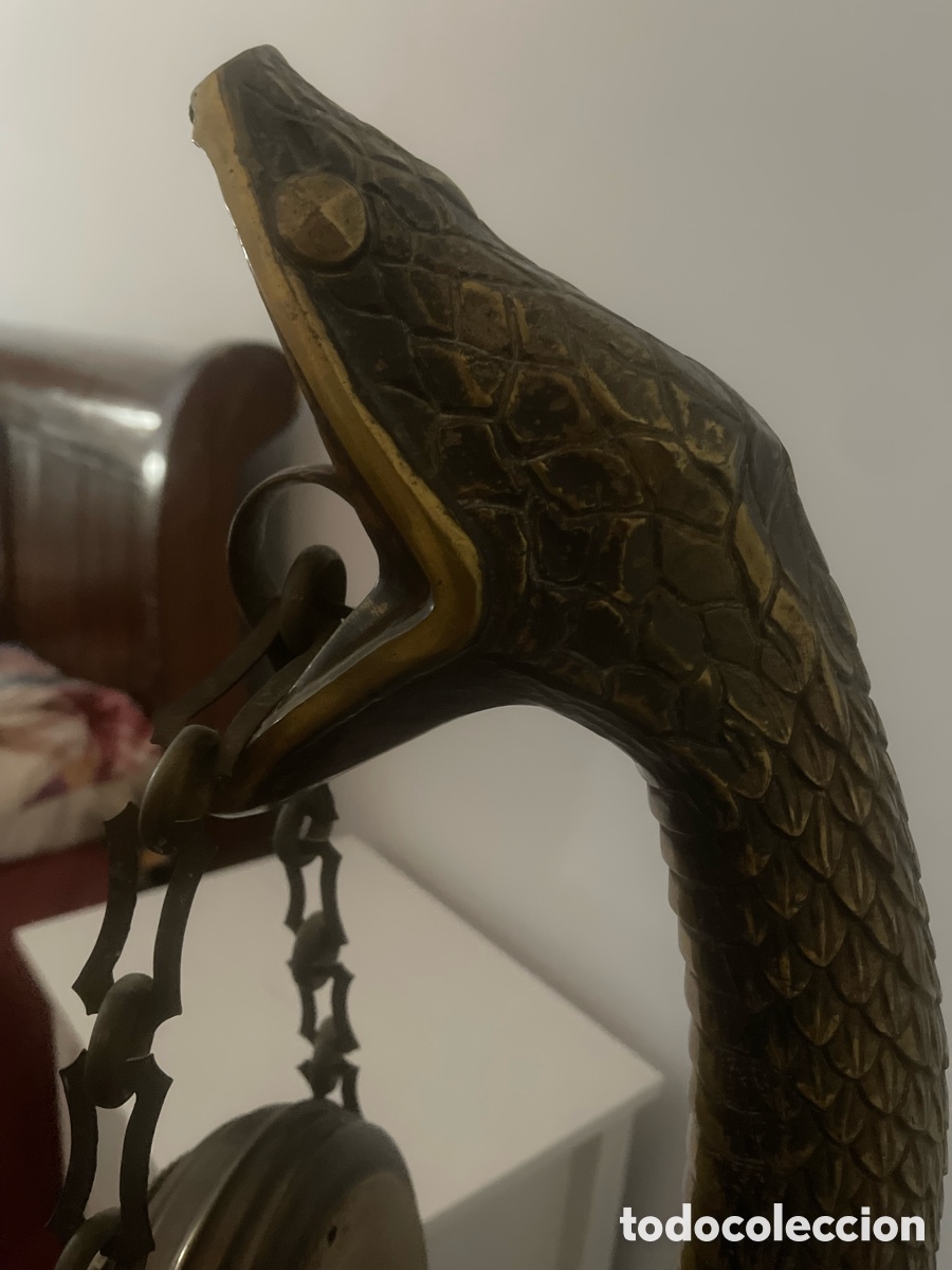 Antig&uuml;edades: Base reloj en forma de serpiente, material bronce - Foto 11