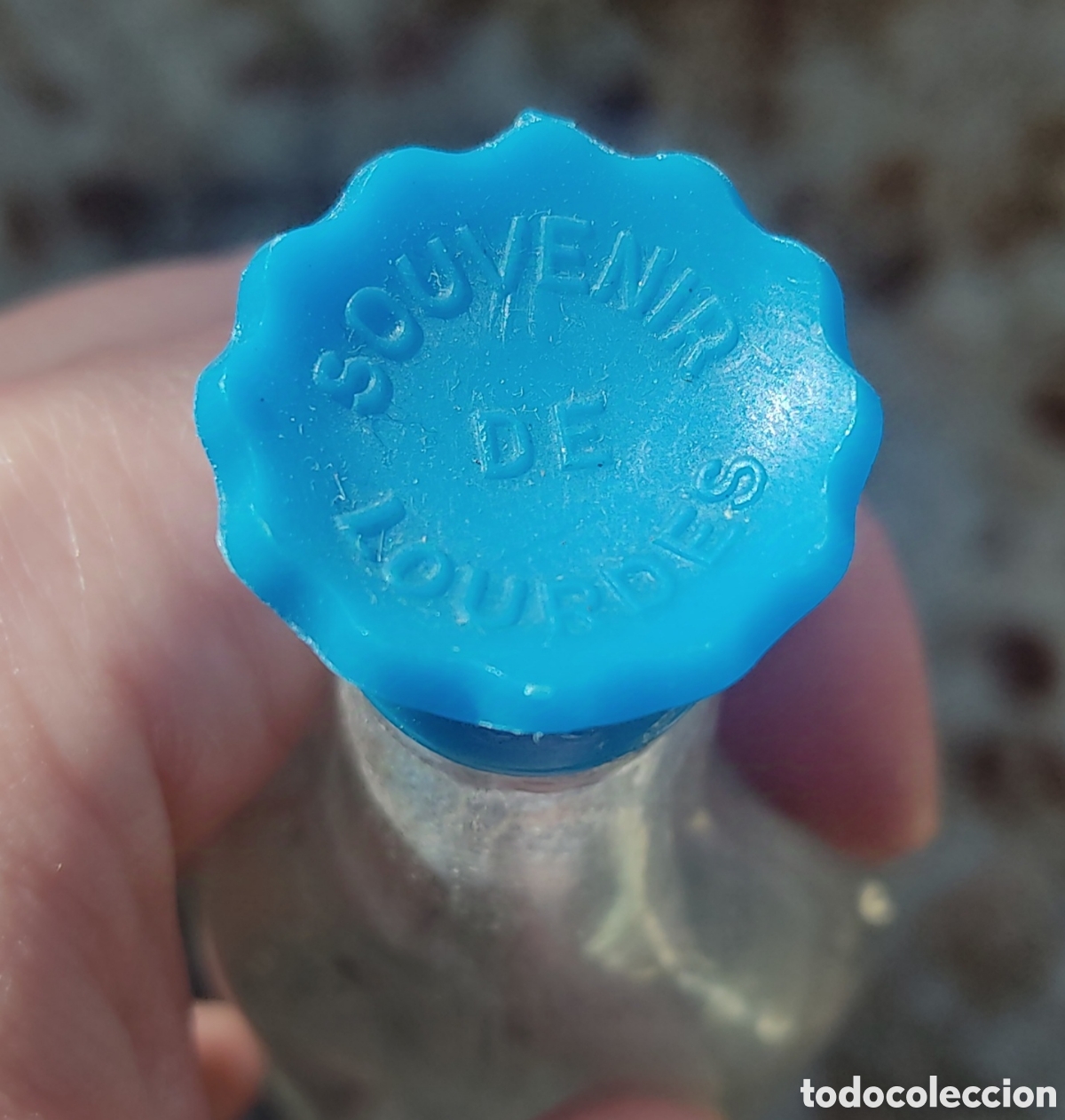 Antig&uuml;edades: Botella cristal agua de Lourdes - Foto 3