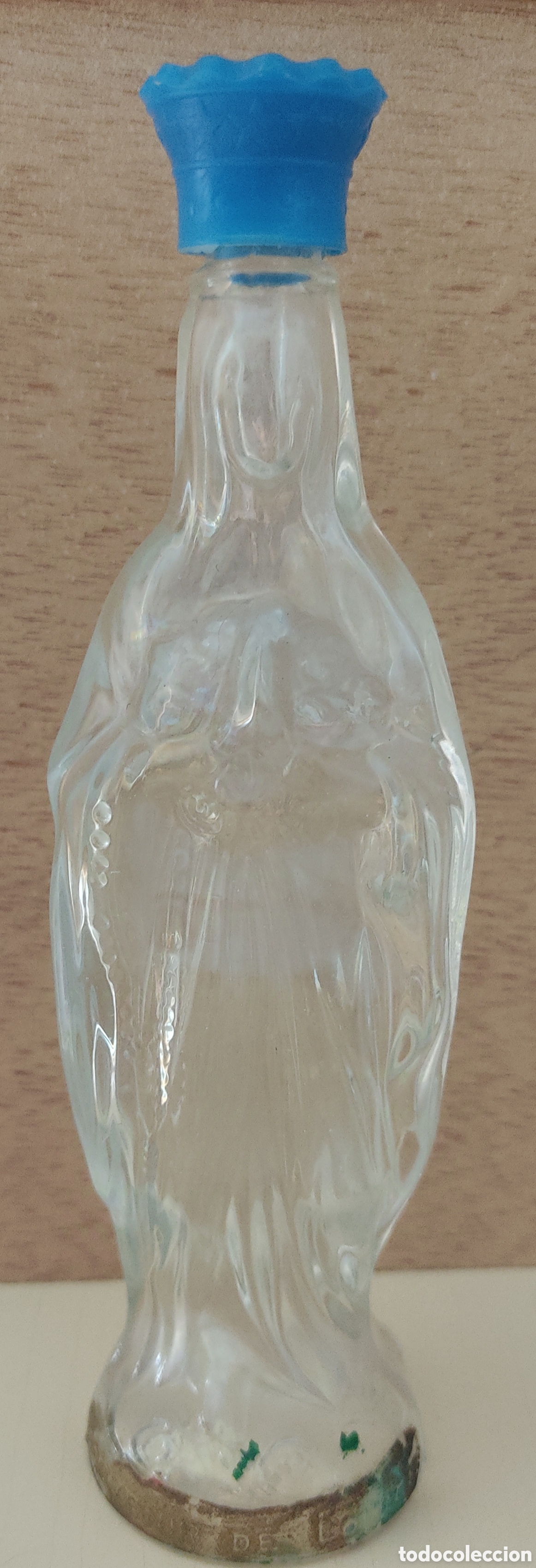 Antig&uuml;edades: Botella cristal agua de Lourdes - Foto 1