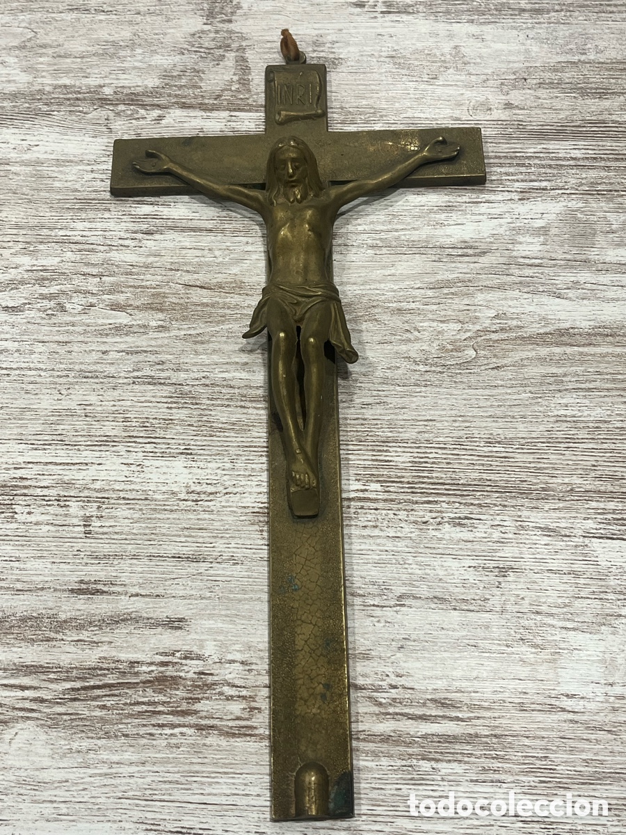 Antig&uuml;edades: Crucifijo de Lat&oacute;n 35cm - Foto 1