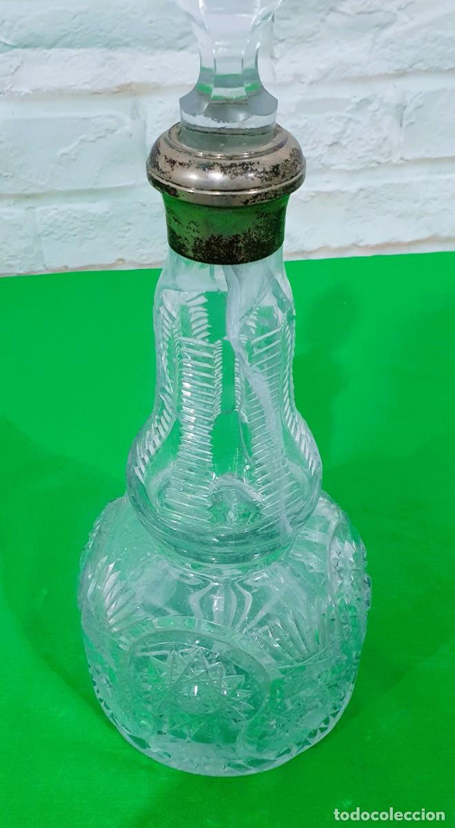 Antig&uuml;edades: Botella licorera de cristal - Foto 3