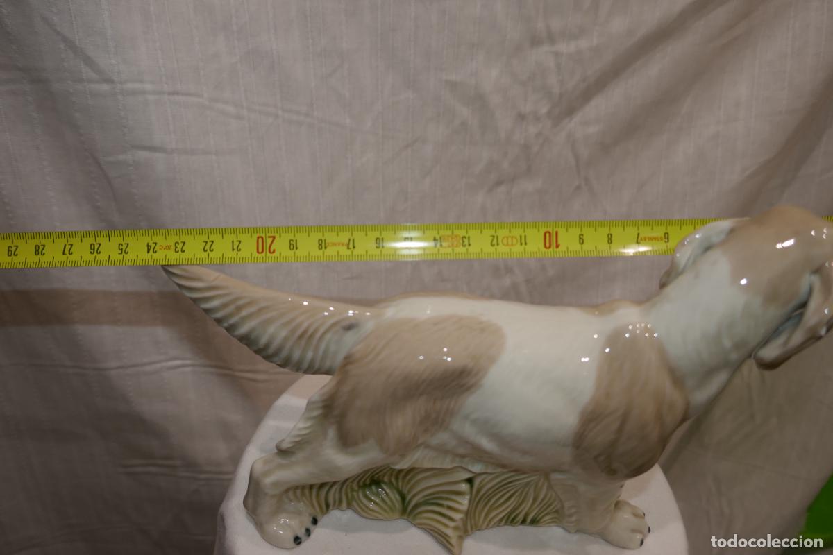 Antig&uuml;edades: Perro de porcelana de marca CLEAN - Foto 6
