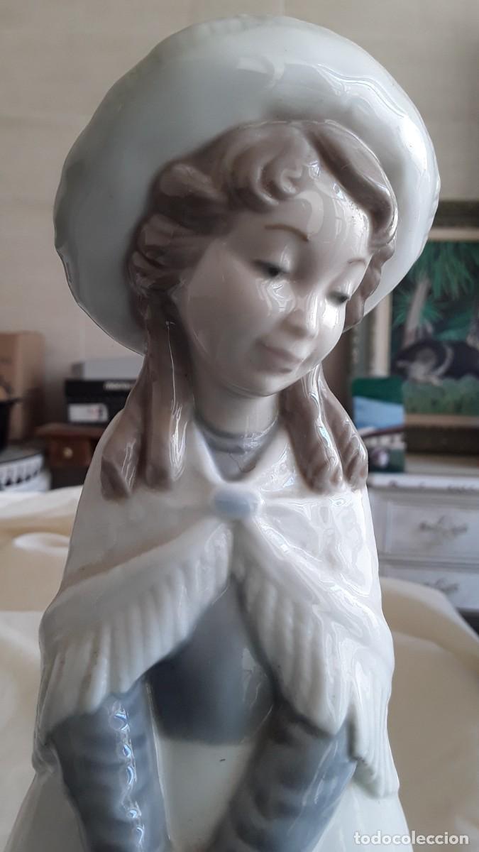 Antig&uuml;edades: Figura joven Nao Lladro - Foto 5