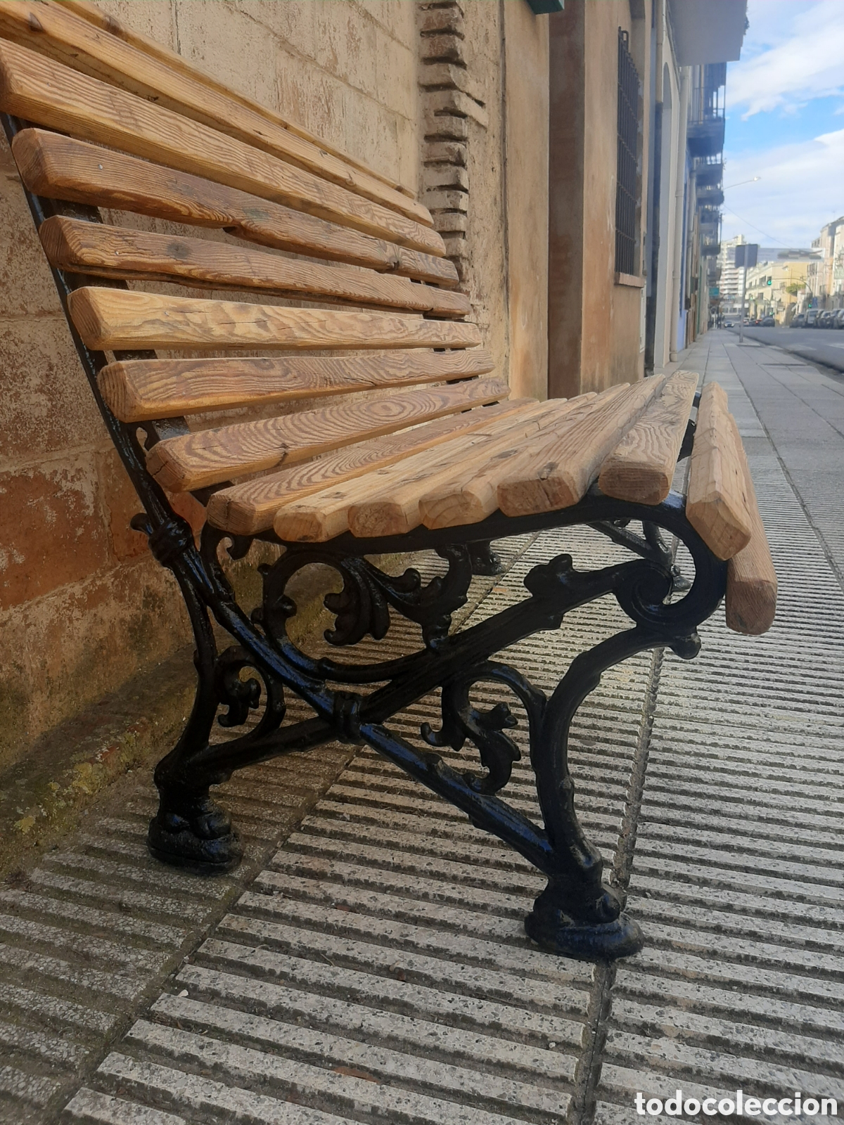 Antig&uuml;edades: Banco peque&ntilde;o antiguo - Foto 5
