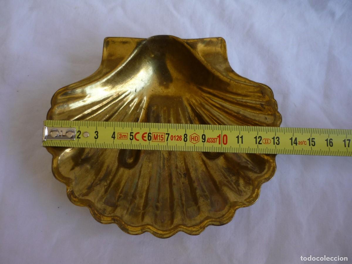 Antig&uuml;edades: Concha de bronce jabonera - Foto 5