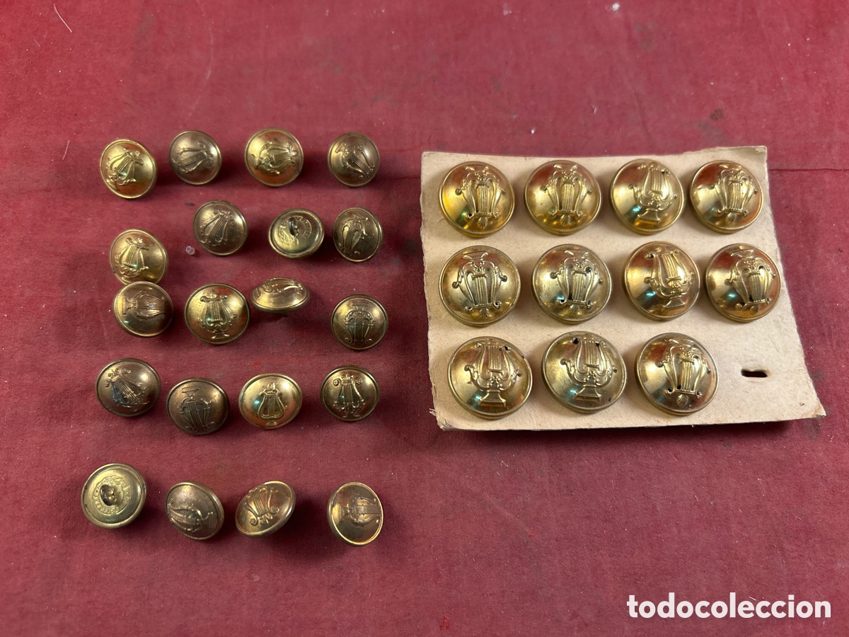 Antig&uuml;edades: Botones antiguos m&uacute;sica - Foto 1
