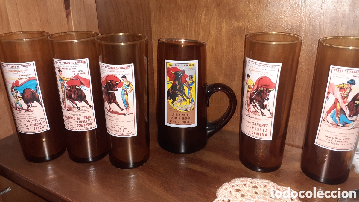 Antig&uuml;edades: 5 Vasos taurinos y una jarrita - Foto 2