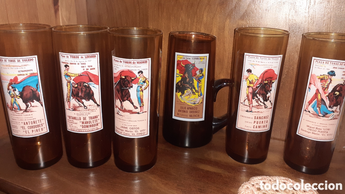 Antig&uuml;edades: 5 Vasos taurinos y una jarrita - Foto 1